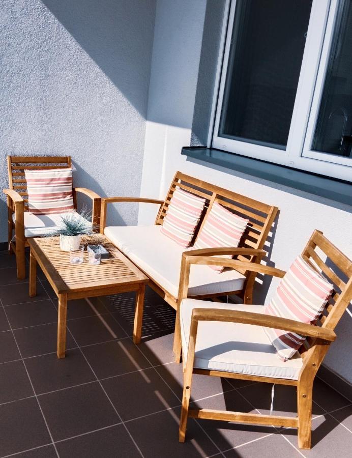 Apartamento Apartament Na Zielonej Z Tarasem Piła Exterior foto